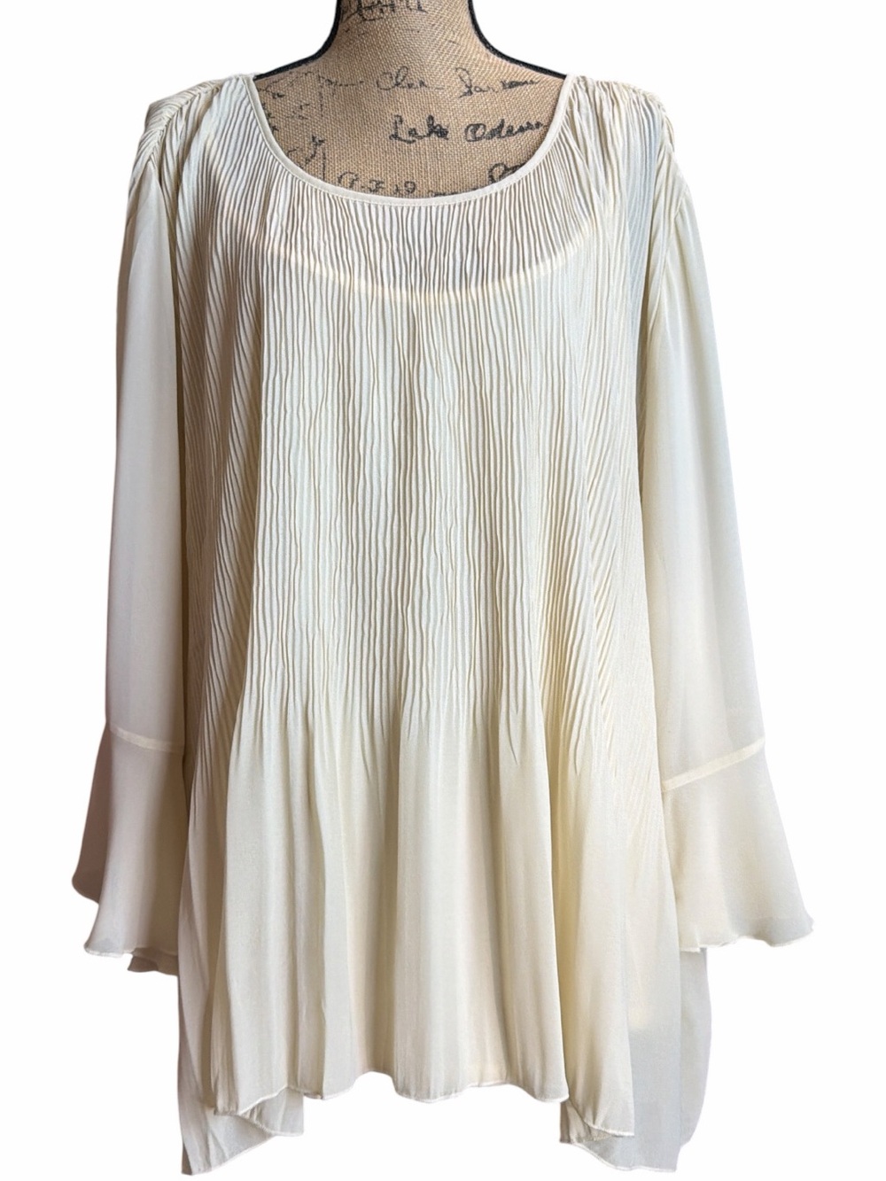 Adiva 2 pc Pleated Ivory Long-Sleeve Boho Peasant Blouse. NWT. Size 2X